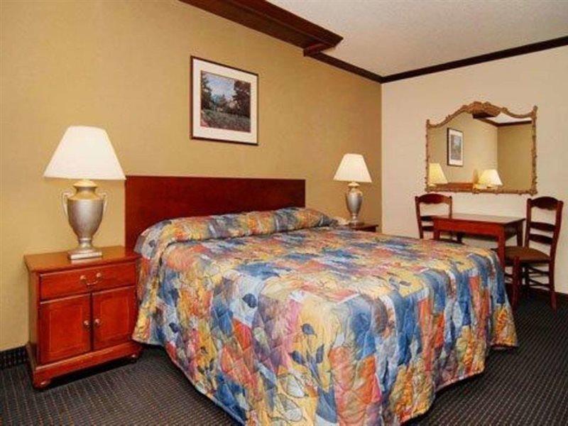 Rodeway Inn And Suites Boulder Broker Esterno foto