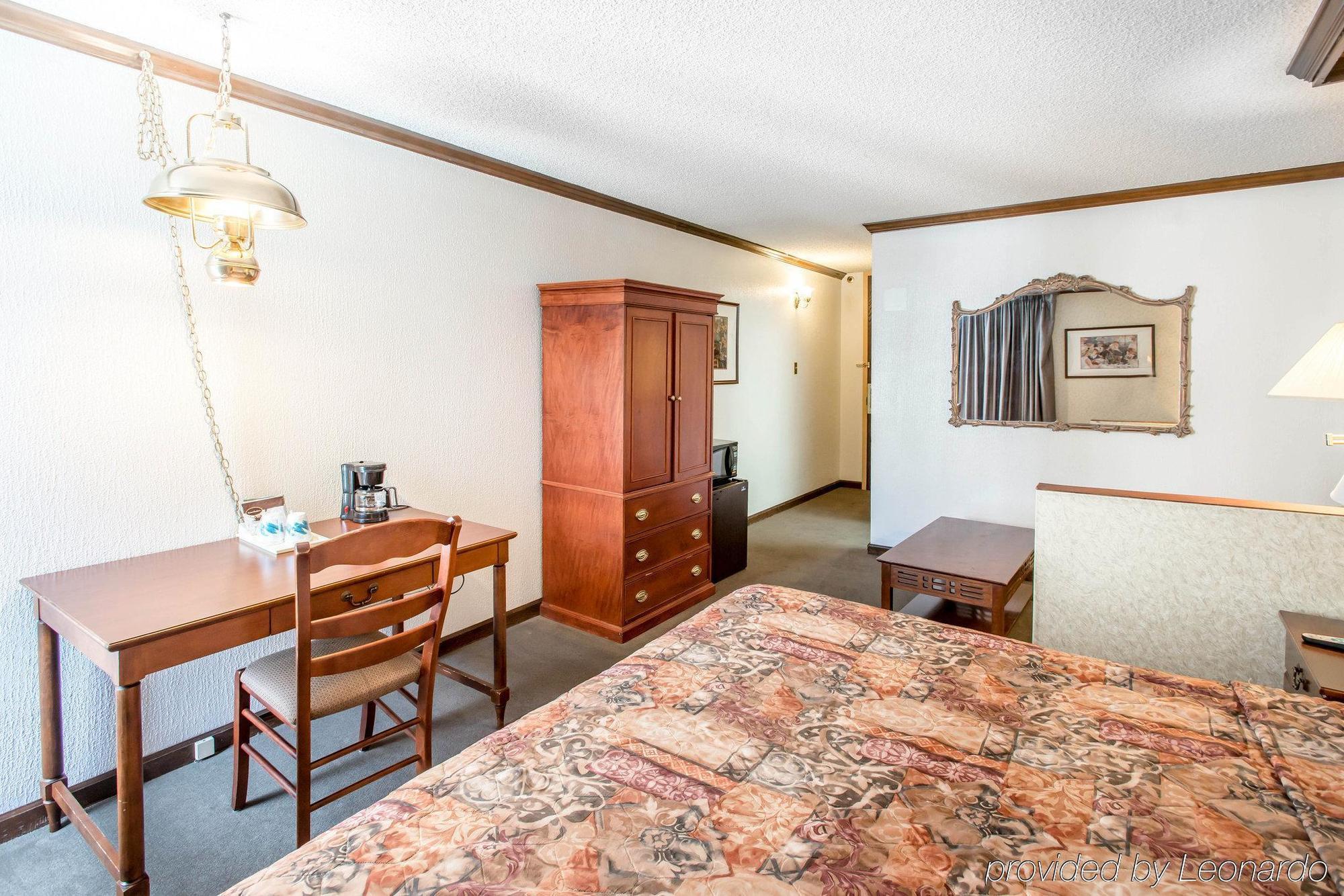 Rodeway Inn And Suites Boulder Broker Esterno foto
