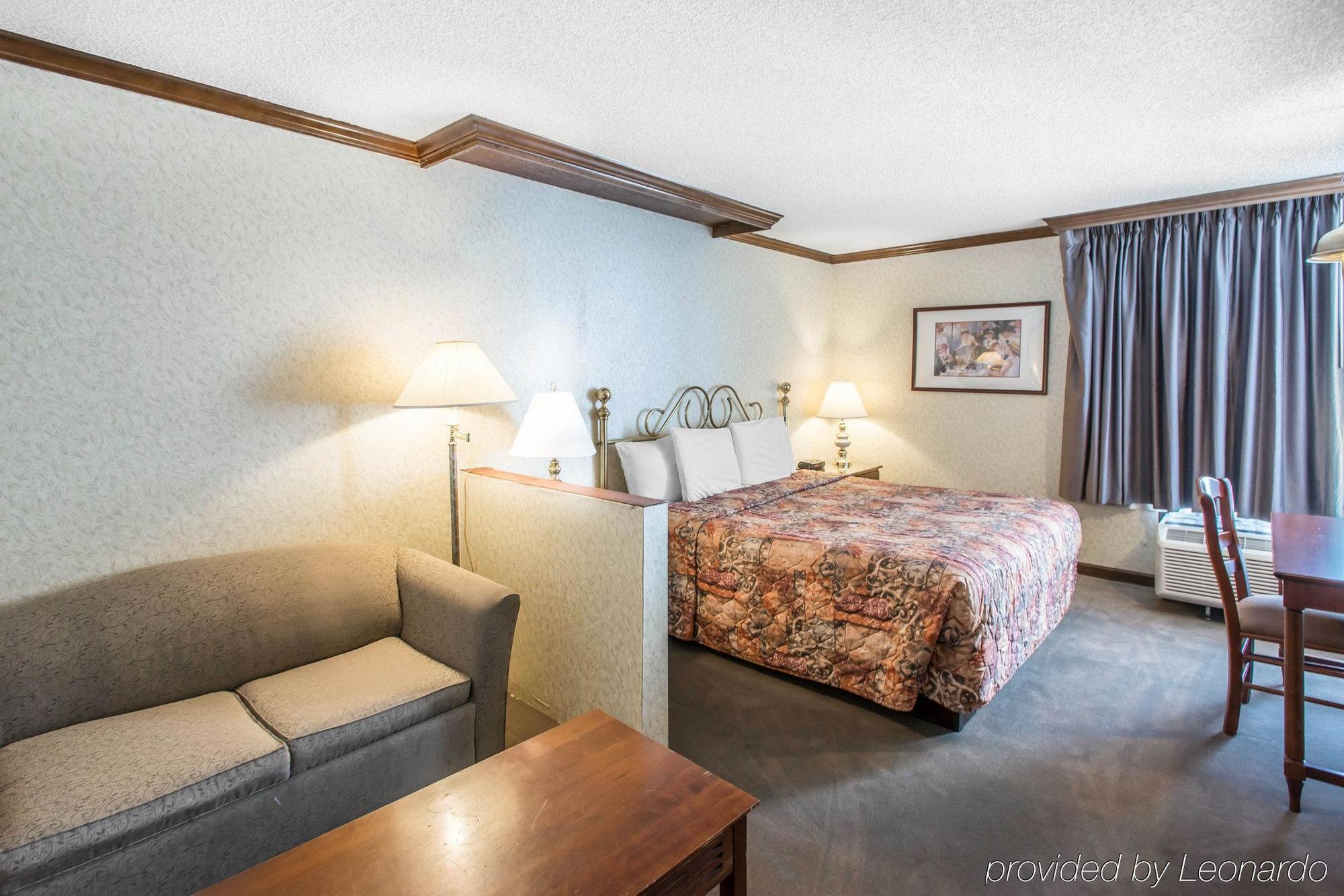 Rodeway Inn And Suites Boulder Broker Esterno foto
