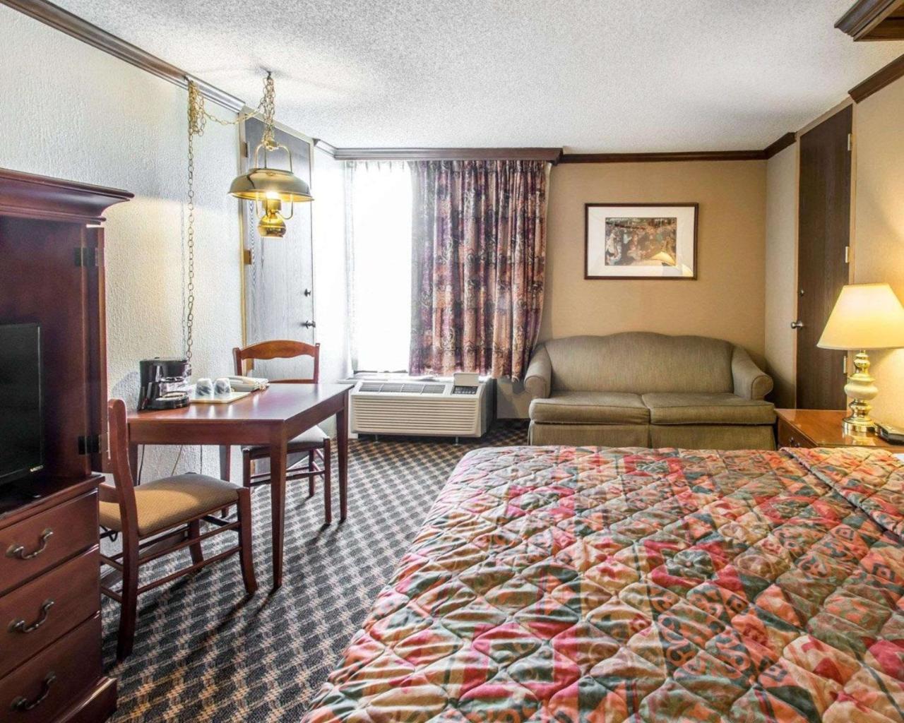 Rodeway Inn And Suites Boulder Broker Esterno foto