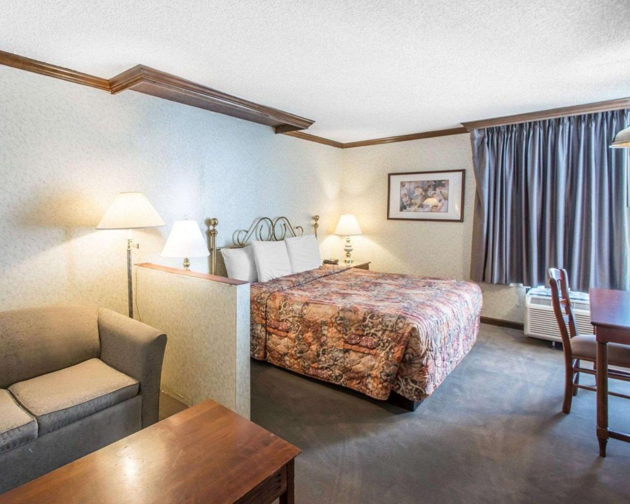Rodeway Inn And Suites Boulder Broker Esterno foto