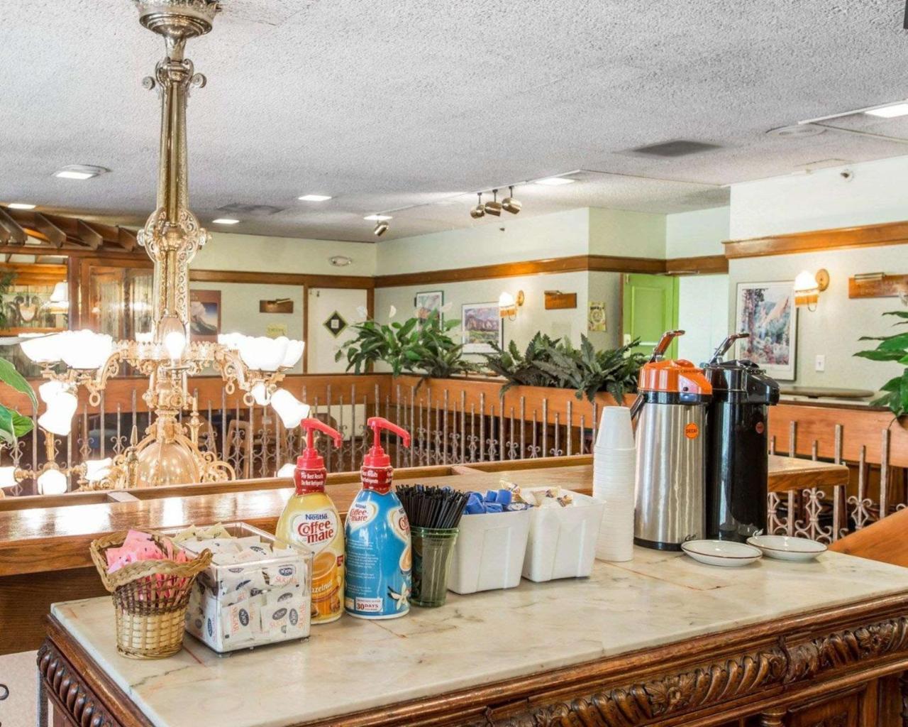 Rodeway Inn And Suites Boulder Broker Esterno foto
